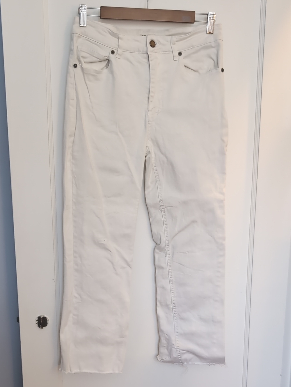 Oat New York White Cropped Straight Jeans